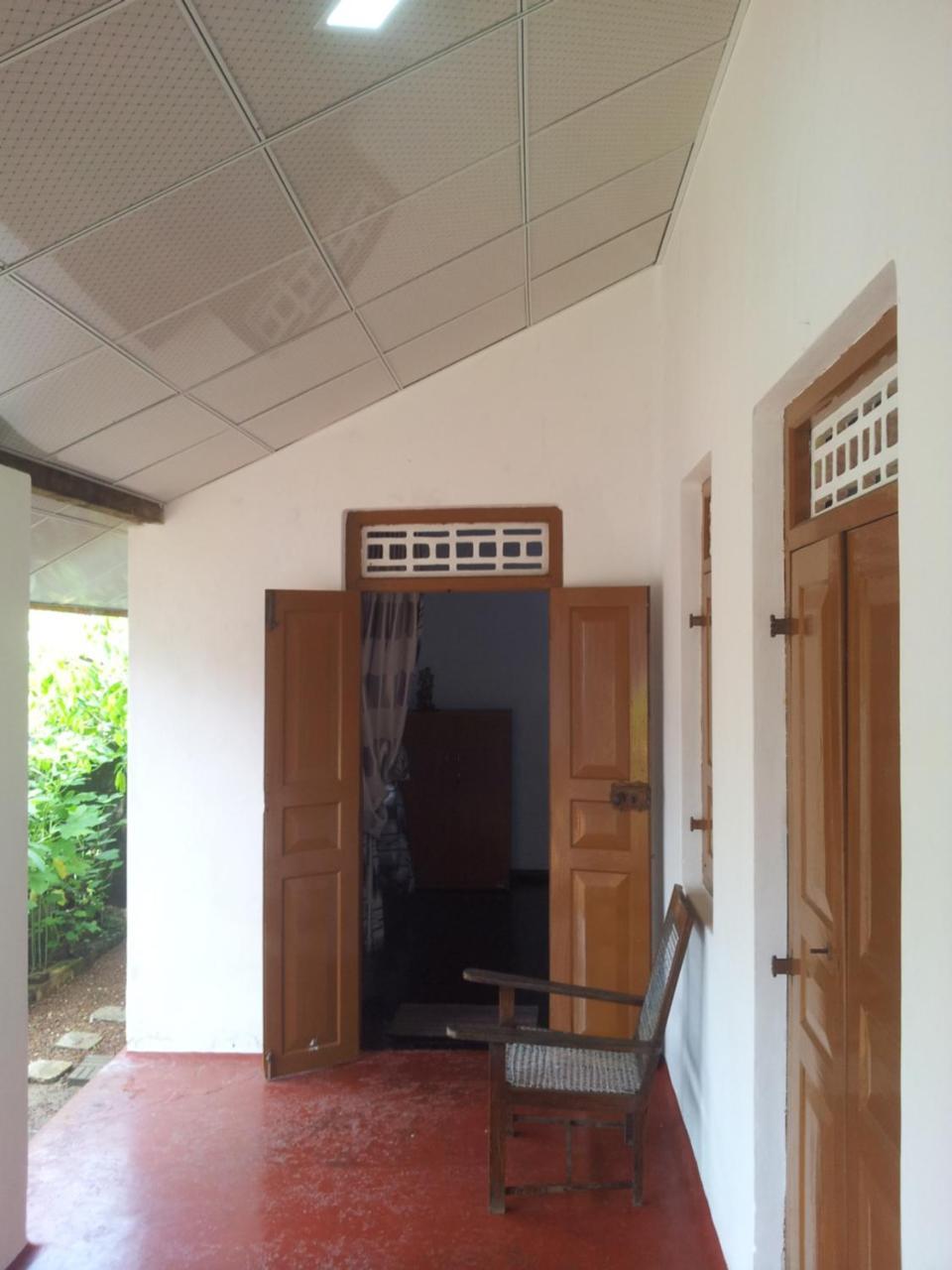 Ami place Hikkaduwa Buitenkant foto